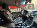 Hyundai Elantra-6