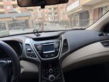 Hyundai Elantra-7