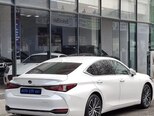 Lexus ES 300h-11