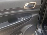 Jeep Grand Cherokee-13