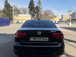 Volkswagen Jetta-2