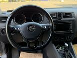 Volkswagen Jetta-4