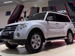 Mitsubishi Pajero-4