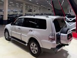 Mitsubishi Pajero-10