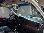 Mitsubishi Pajero-13