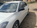 Nissan Altima-4