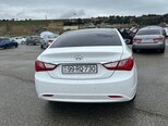 Hyundai Sonata-5