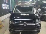 Volkswagen Multivan-1