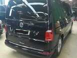 Volkswagen Multivan-5