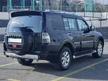 Mitsubishi Pajero-6