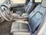 Porsche Cayenne-11