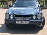 Mercedes E 220-1