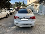 Kia Cadenza-8