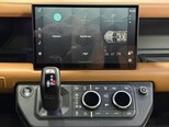Land Rover Defender-9