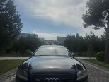 Audi A8-1
