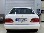 Mercedes E 240-9