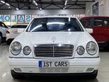 Mercedes E 240-1