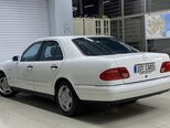 Mercedes E 240-12