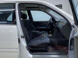 Mercedes E 240-17