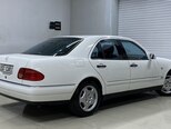 Mercedes E 240-13