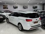 Kia Carnival-8