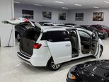Kia Carnival-17
