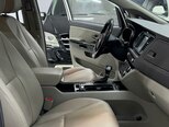 Kia Carnival-25