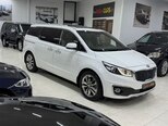 Kia Carnival-9