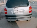 Opel Zafira-4