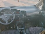 Opel Zafira-5
