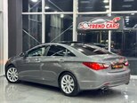 Hyundai Sonata-4