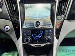 Hyundai Sonata-23