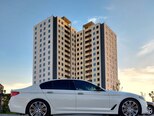 BMW 530e-11