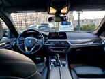 BMW 530e-12