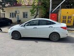 Hyundai Accent-4