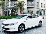 Kia K5-4