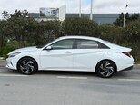 Hyundai Elantra-4