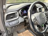 Kia Sorento-12