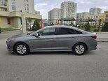 Hyundai Sonata-4