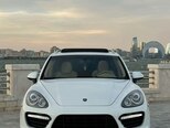 Porsche Cayenne-1