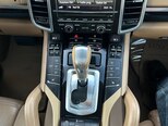 Porsche Cayenne-12