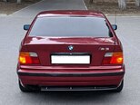 BMW 318-8