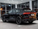 Audi Q8-7