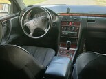 Mercedes E 220-3