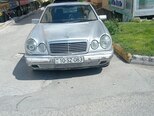 Mercedes E 230-1