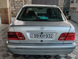 Mercedes E 220-4