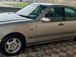 Mercedes E 220-3
