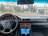 Mercedes 220 E-5