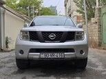 Nissan Pathfinder-2