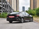 Toyota Camry-7